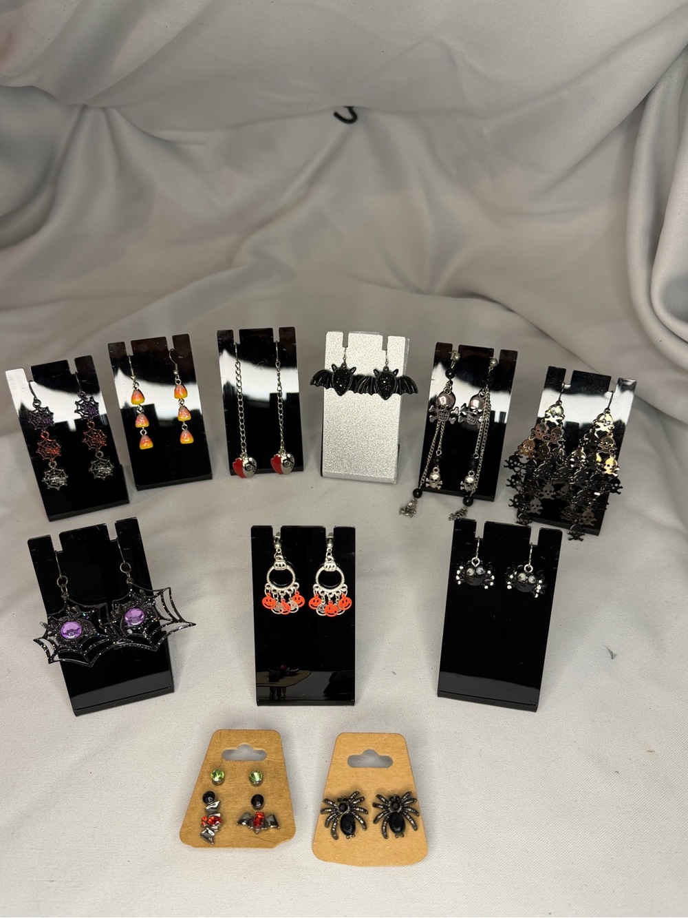 LOT-Halloween Spider & Pumpkin Dangle Earrings Black and Orange Womenâs Jewelry